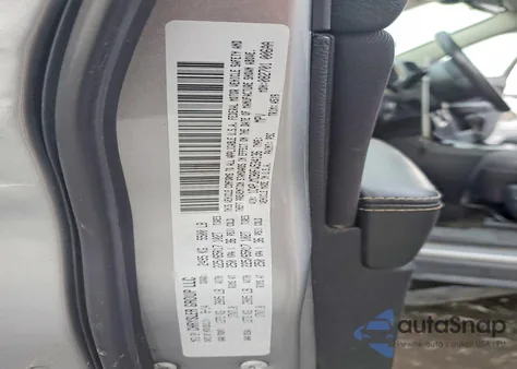 2015 Jeep Cherokee Latitude z USA, uszkodzony, nr VIN 1C4PJMCB0FW534136